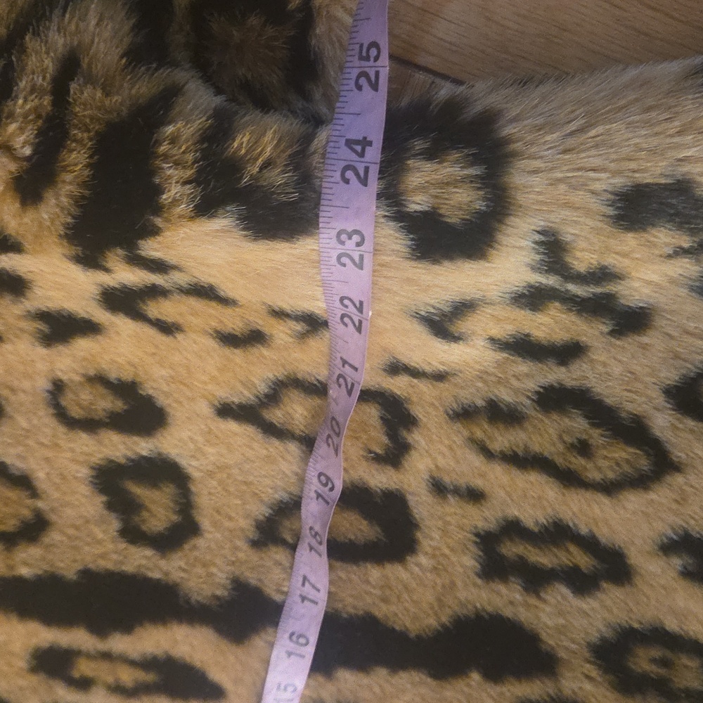 Vuntage Leopard Print Faux Fur Coat - Picture 5 of 7